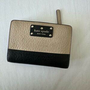 Kate Spade Textured Cream and Black Wallet